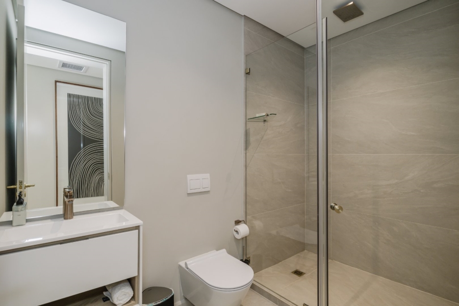 4 Bedroom Property for Sale in Fresnaye Western Cape